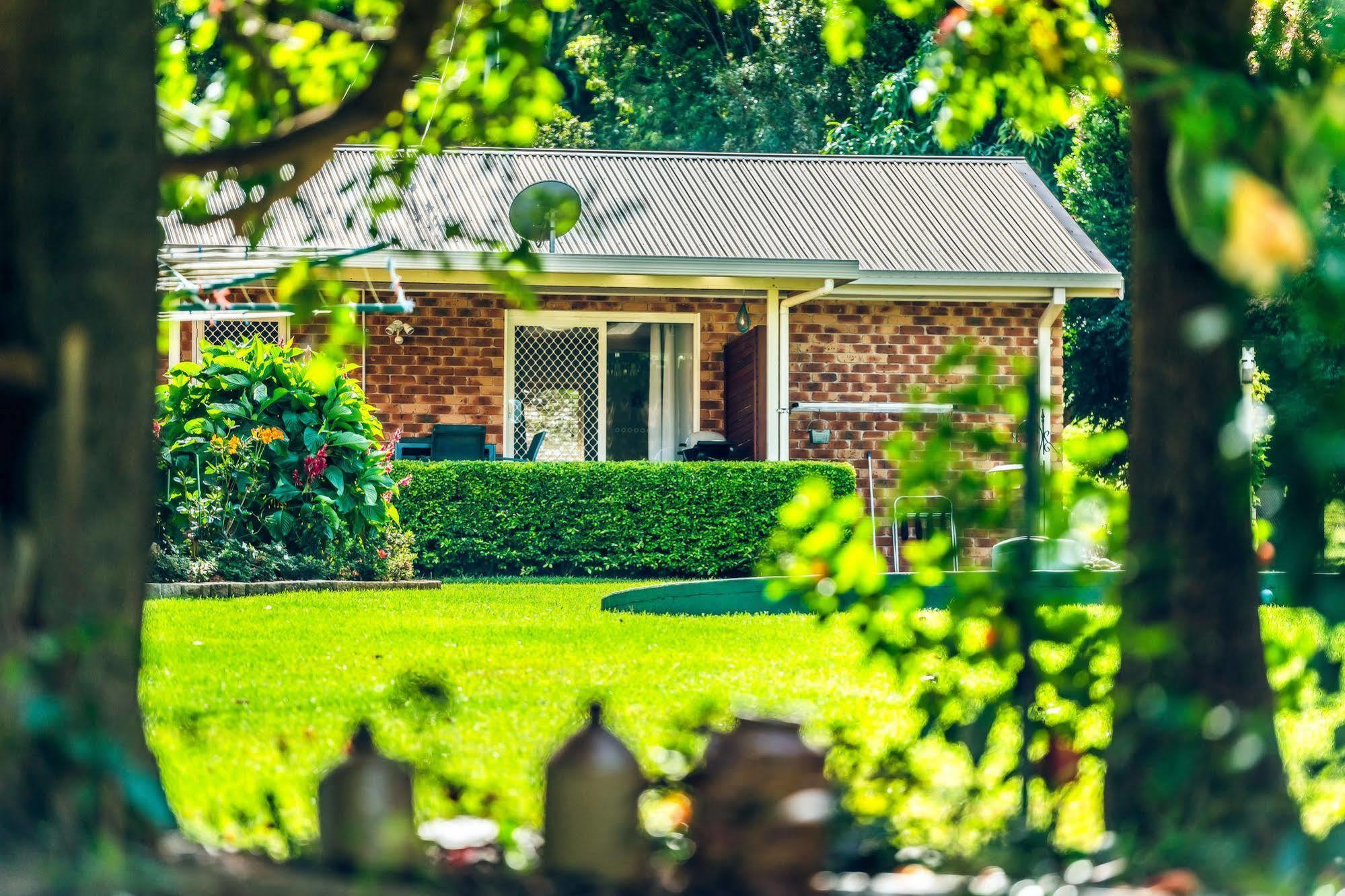 Alarks Nest Bed And Breakfast Boambee Extérieur photo